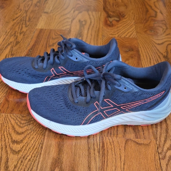 Asics Gel Excite 8 Women Navy And Coral Running Shoes Size 8 - Picture 2 of 7